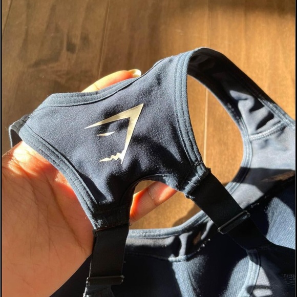 Gymshark High-Support Cut-out Sports Bra - Picture 2 of 3